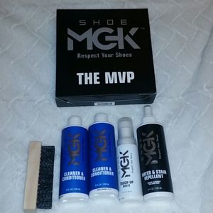 Shoe MGK Kit New with box